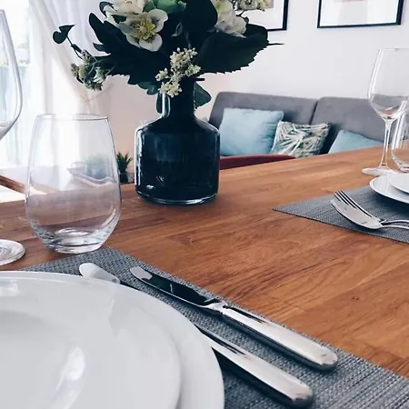 Estrela 21- With Private Pool * Lisbon